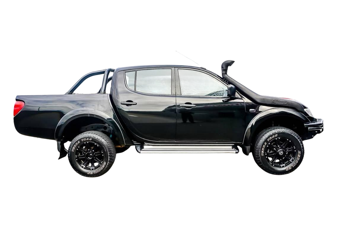 Mitsubishi Triton MN Dash Sunshade