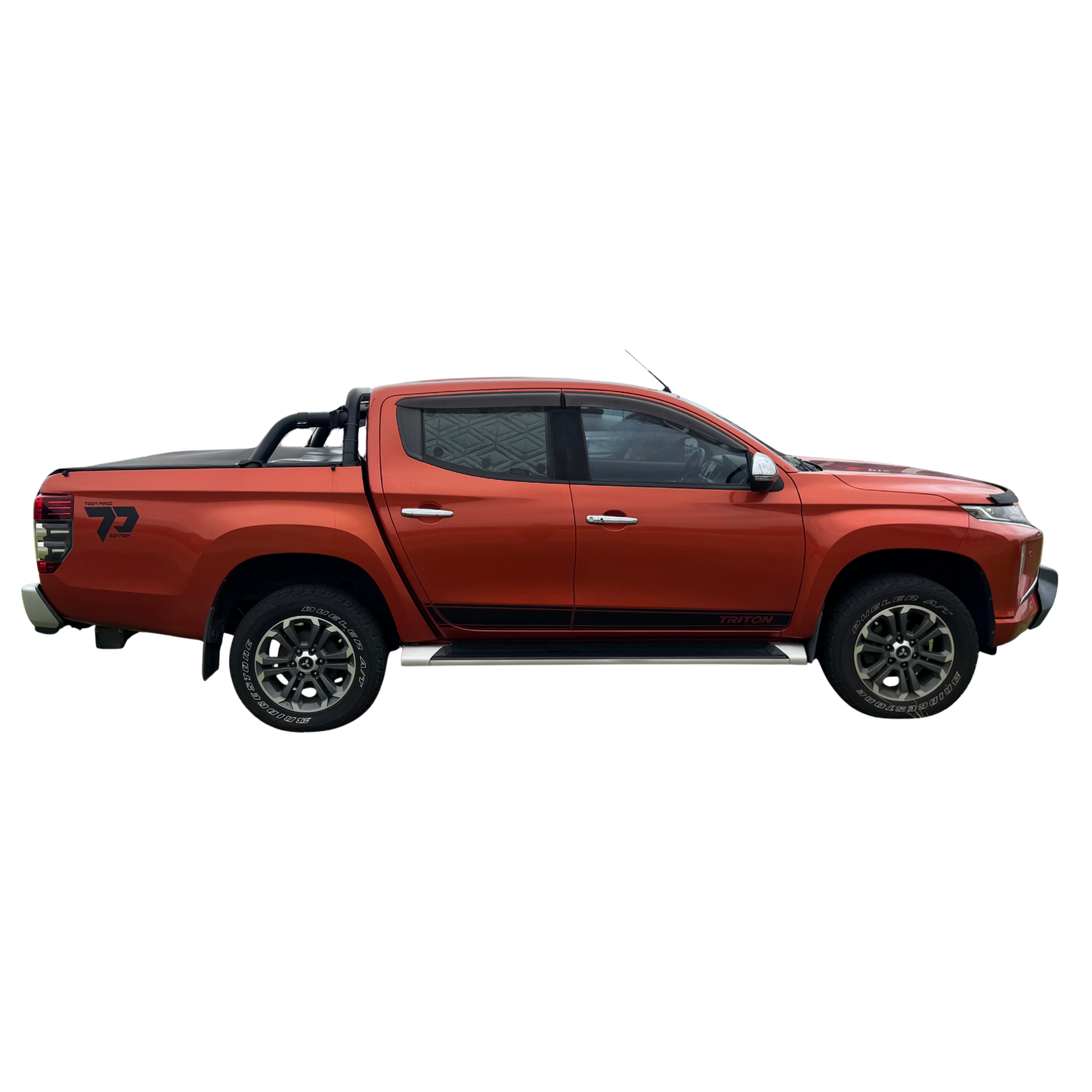 Mitsubishi Triton MR Rear Cab Sunshade Kit