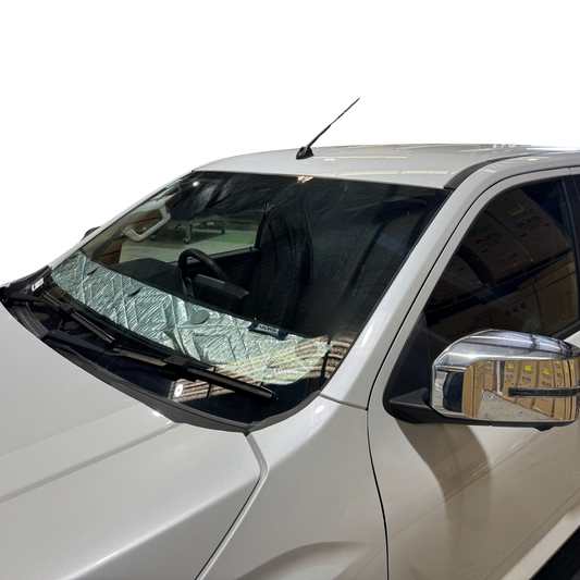 Mitsubishi Triton MV Dash Sunshade