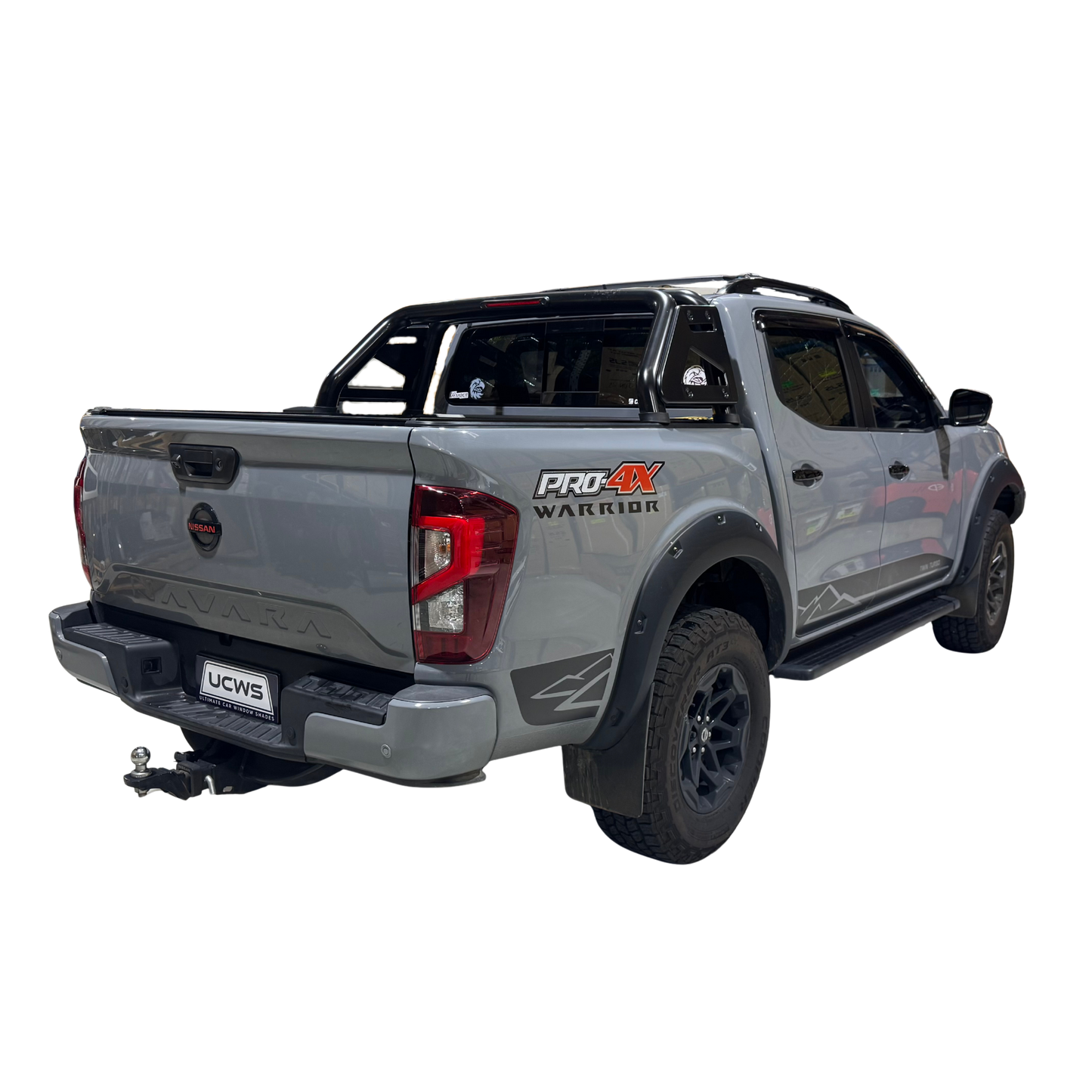 Nissan Navara NP300 Rear Cab Sunshade Kit